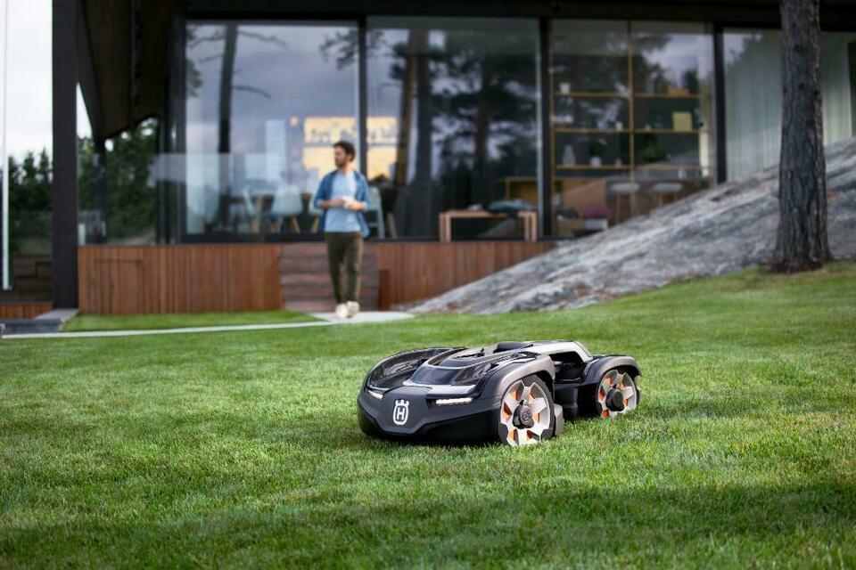 Szempontok, amiket érdemes figyelembe venni robotfűnyíró vásárlásakor