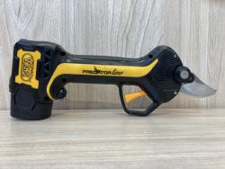 Predator PV295 akkumulátoros metszőolló  (MOST AJÁNDÉK PÓLÓVAL) 4.Kép