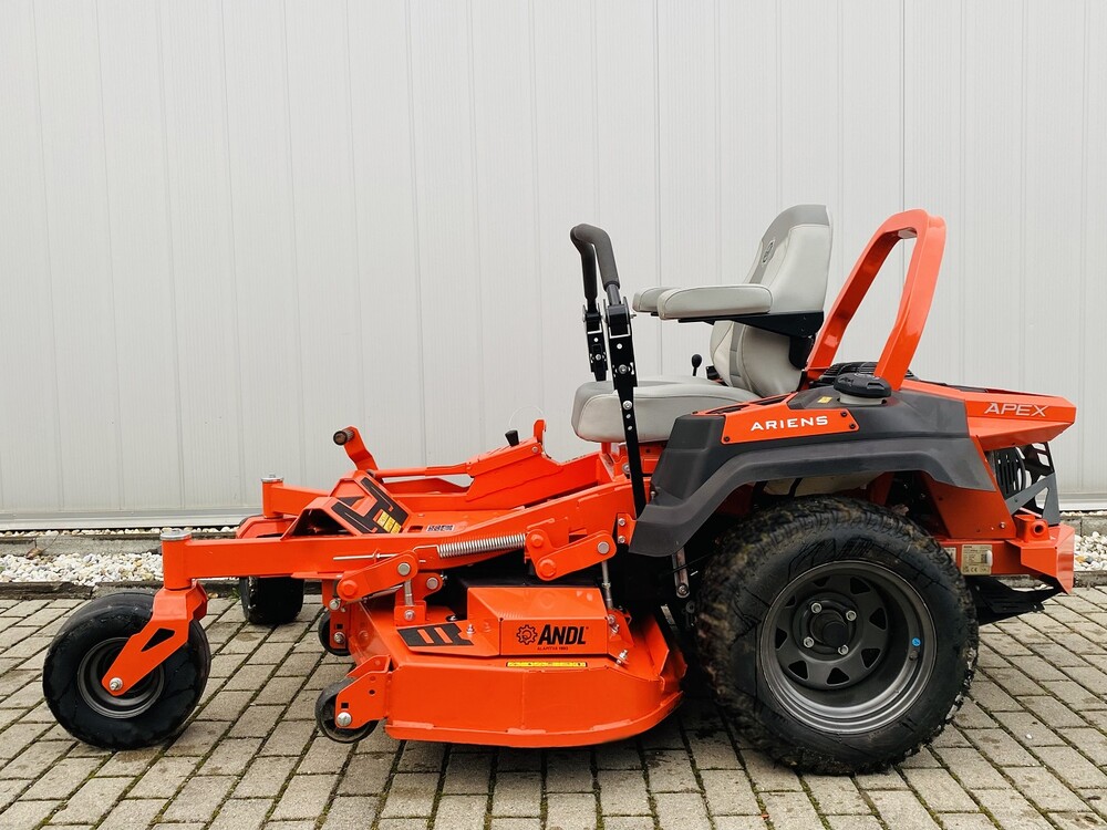 APEX 52R ZeroTurn  fűnyíró