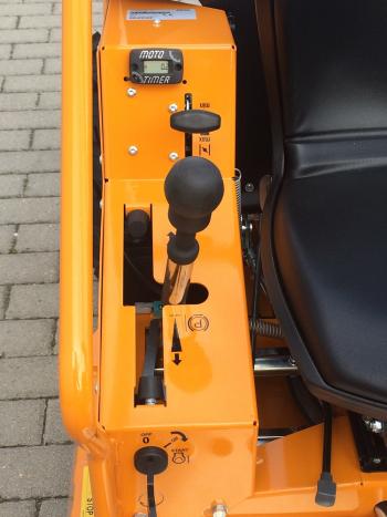 AS 920 Sherpa 2WD felülős gazvágó 8.Kép