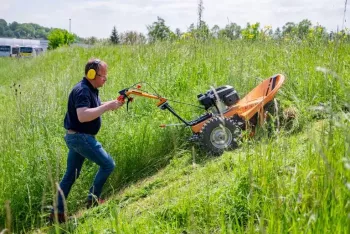 AS 700 KM rendrevágó 3.Kép