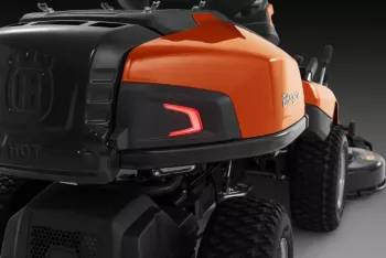 R 320X AWD rider  (vágóasztal nélkül) 5.Kép