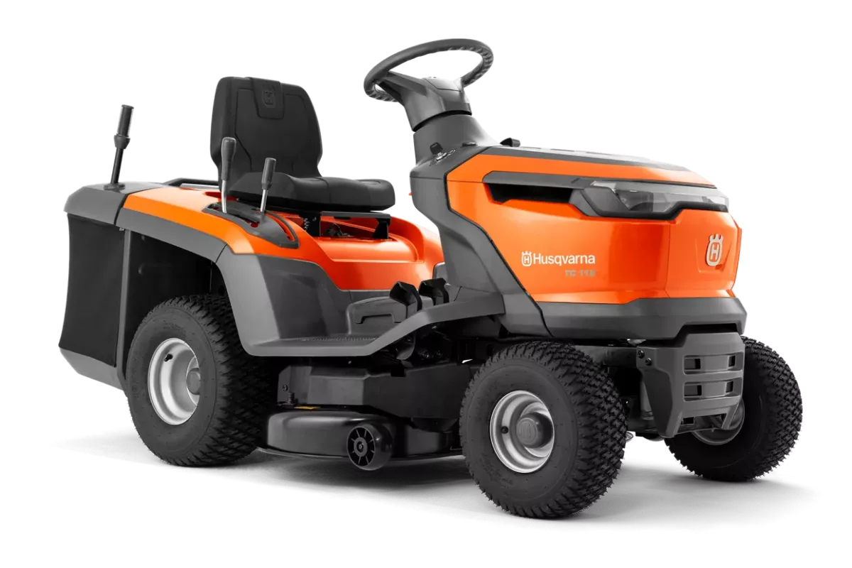 TC 112 fűnyíró traktor fűgyűjtővel