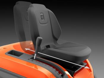 TC 215T fűnyíró traktor fűgyűjtővel 6.Kép