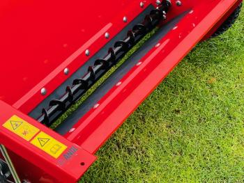 TM320 homok, só- és granulátumszóró  (tolható kivitel) 4.Kép