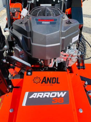 Arrow 36 vezetőállásos ZeroTurn fűnyíró 11.Kép