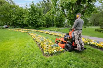 ARROW 32 vezetőállásos ZeroTurn  fűnyíró 7.Kép