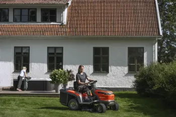 TC 100i akkumulátoros fűnyíró traktor 4.Kép