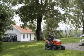 TS 100i akkumulátoros fűnyíró traktor 4.Kép