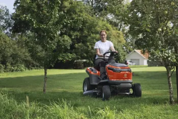 TS 100i akkumulátoros fűnyíró traktor 5.Kép