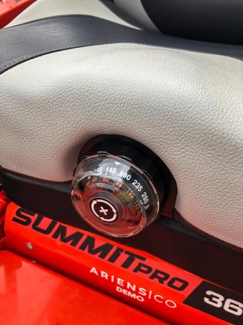 SUMMIT PRO 360 ZeroTurn fűnyíró 11.Kép