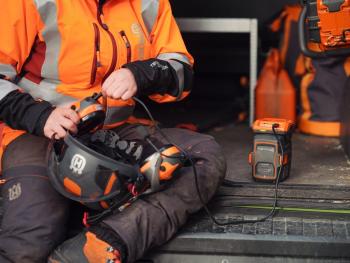 40-USB 150X akkumulátor töltő  (USB adapterrel) 4.Kép