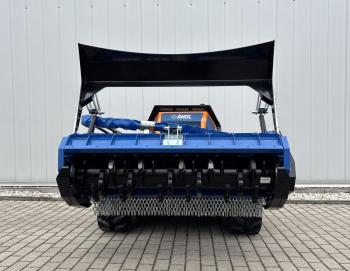 Deltrak 50V3 távvezérelt rézsűnyíró 3.Kép