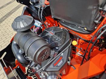 SUMMIT PRO 572 ZeroTurn  fűnyíró (Bemutató gép) 5.Kép